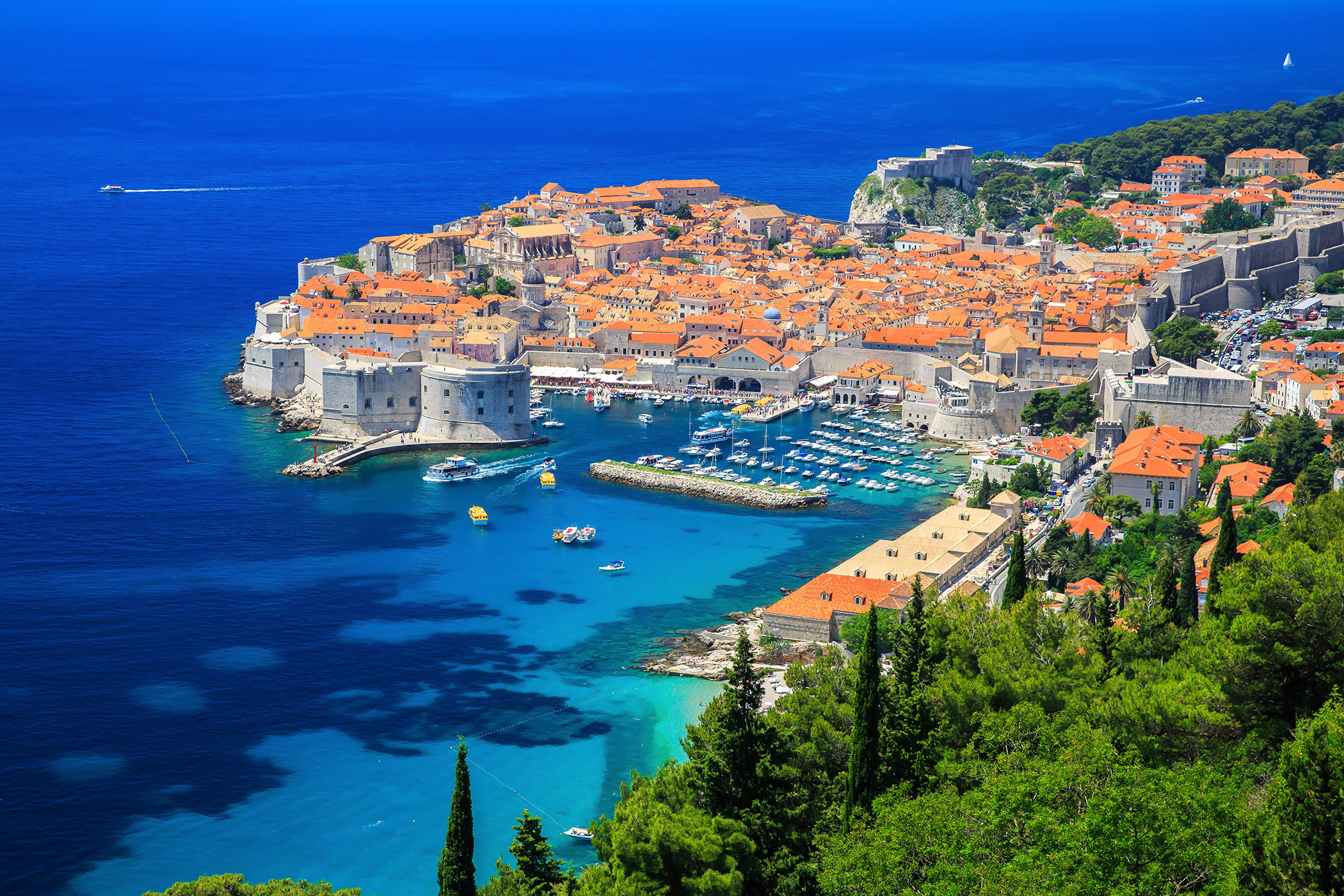 Guests on the Sights & Bites Dubrovnik food tour experience in Old Town